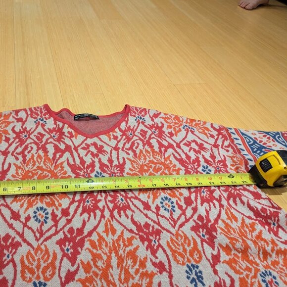 Peruvian Connection pull over/shirt, floral abstract design. never worn before - Picture 4 of 9